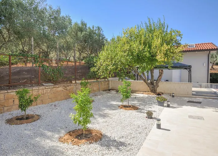 House Calafato E Testasecca *