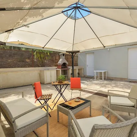 House Calafato E Testasecca