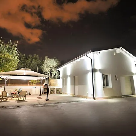 Dom wakacyjny House Calafato E Testasecca *
